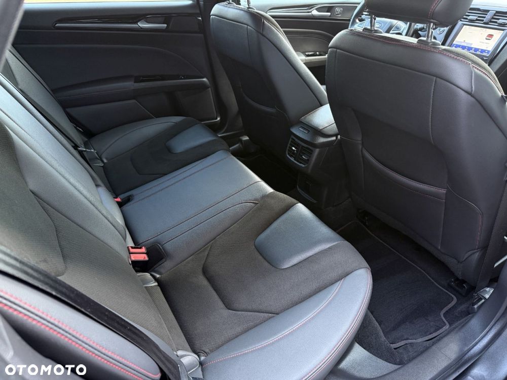 Ford Mondeo - 34