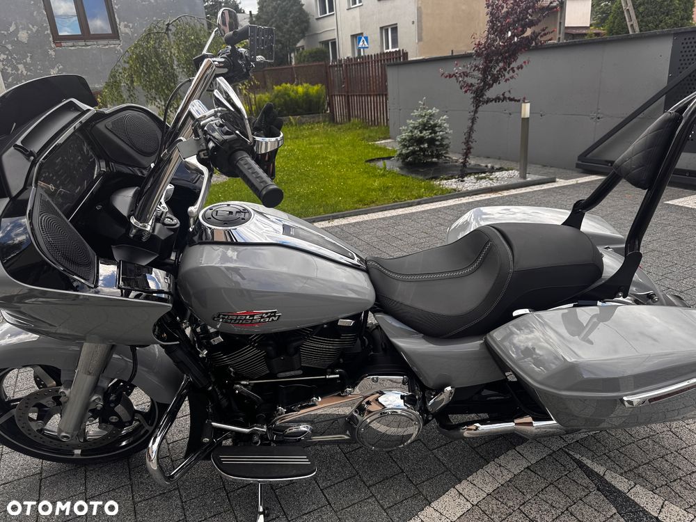 Harley-Davidson Touring Road Glide - 4