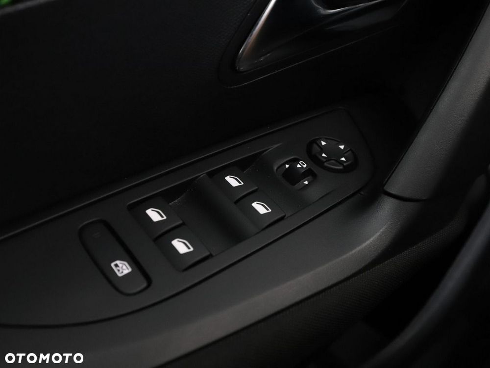 Peugeot 2008 PureTech 100 Active - 38