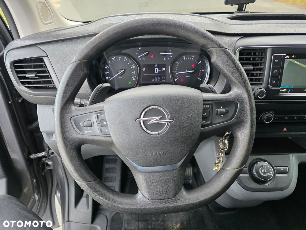 Opel Vivaro - 22