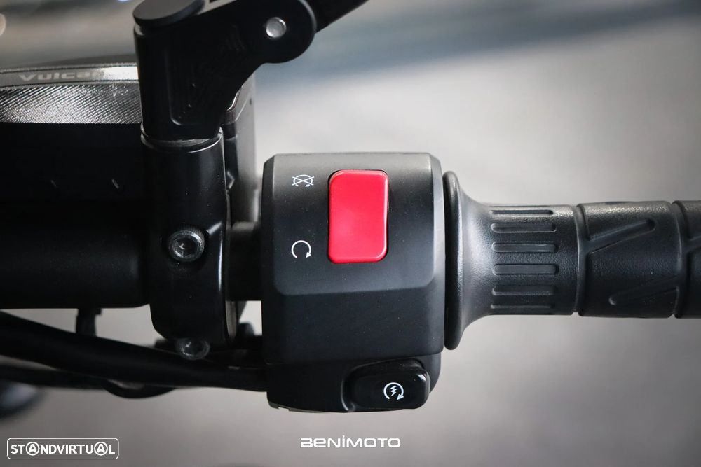 Kawasaki Vulcan S Tourer - 11