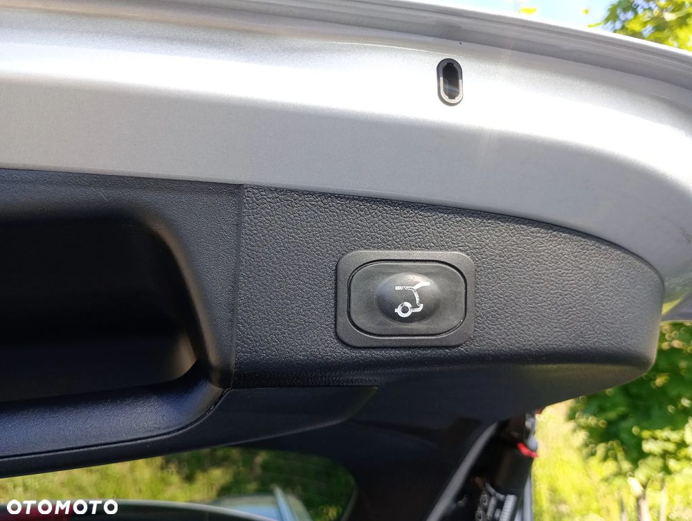 Ford Focus 1.5 EcoBlue Start-Stopp-System TITANIUM STYLE - 32