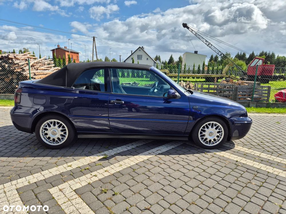 Volkswagen Golf - 4