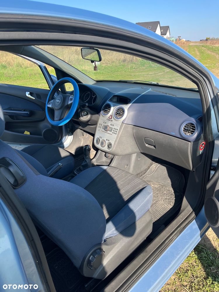 Opel Corsa 1.4 16V Enjoy - 22