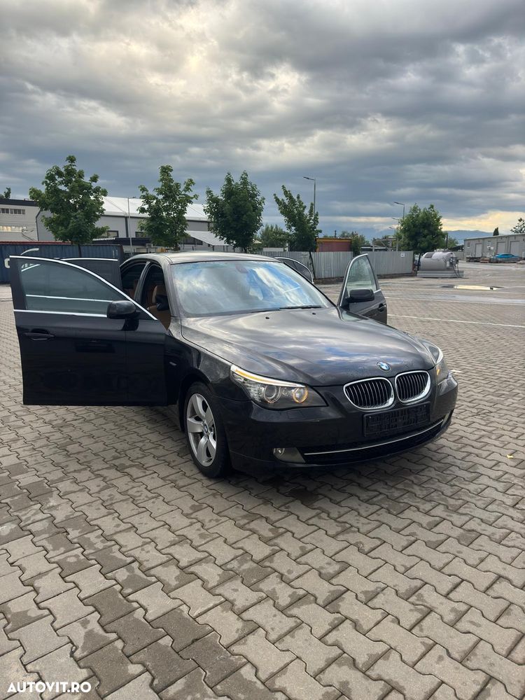 BMW Seria 5 530xd Aut. - 4