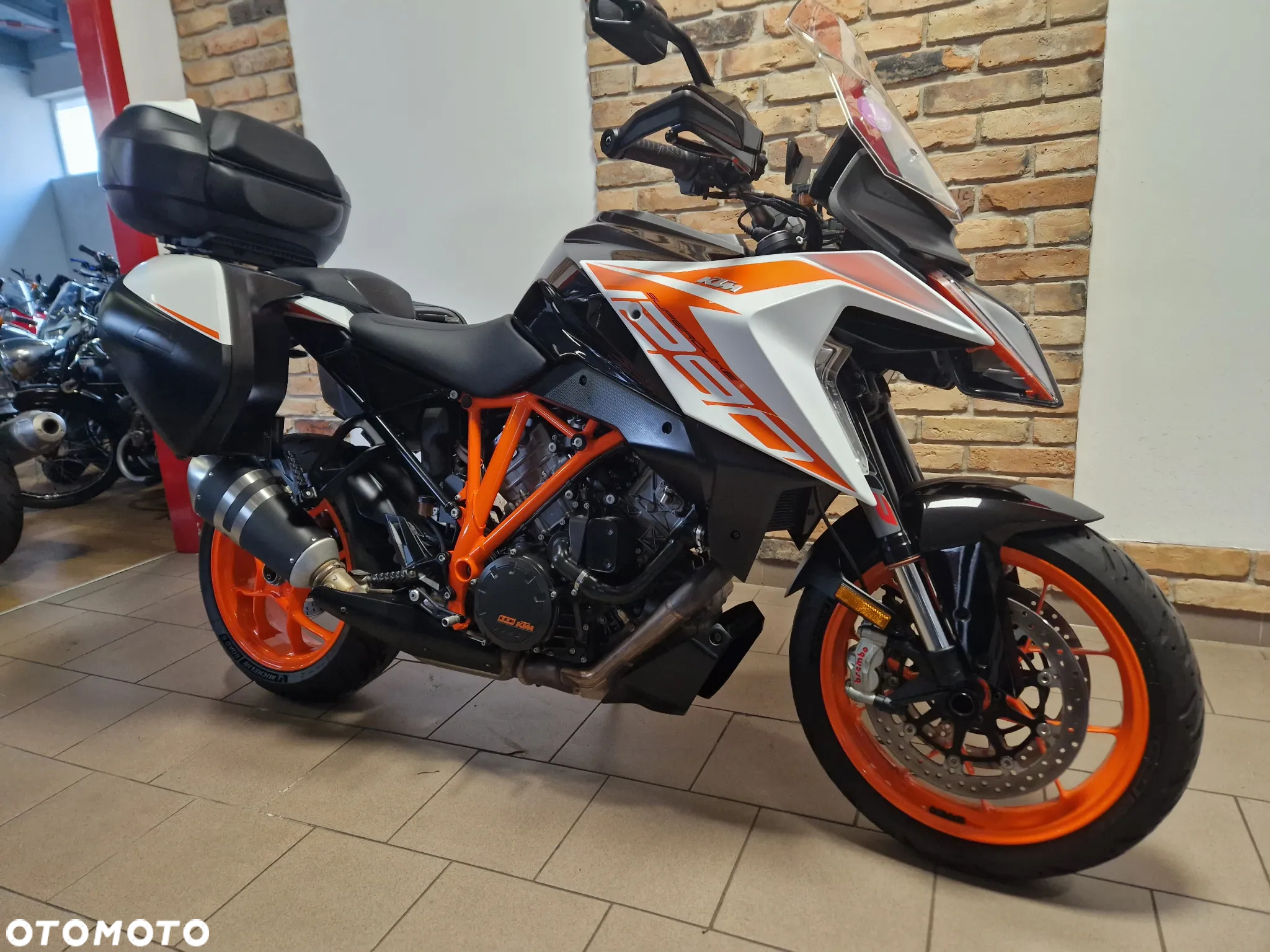 KTM Adventure - 8