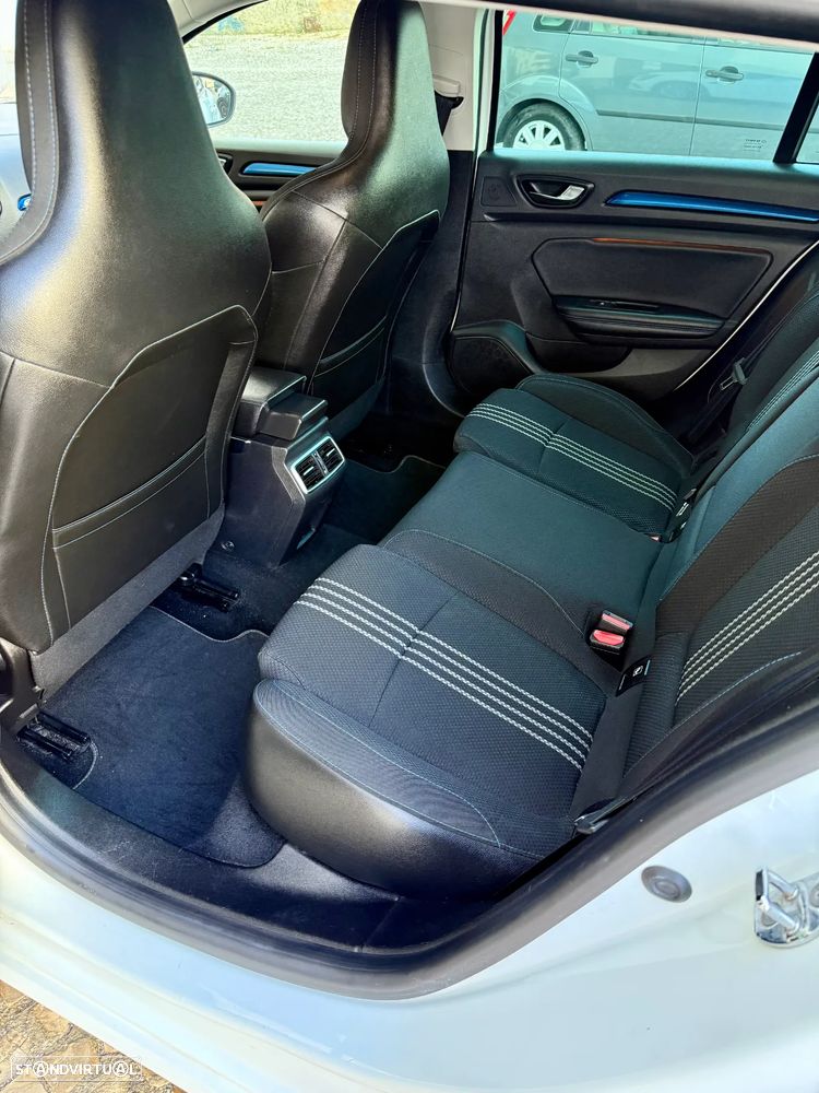 Renault Mégane Sport Tourer 1.5 dCi GT Line - 9