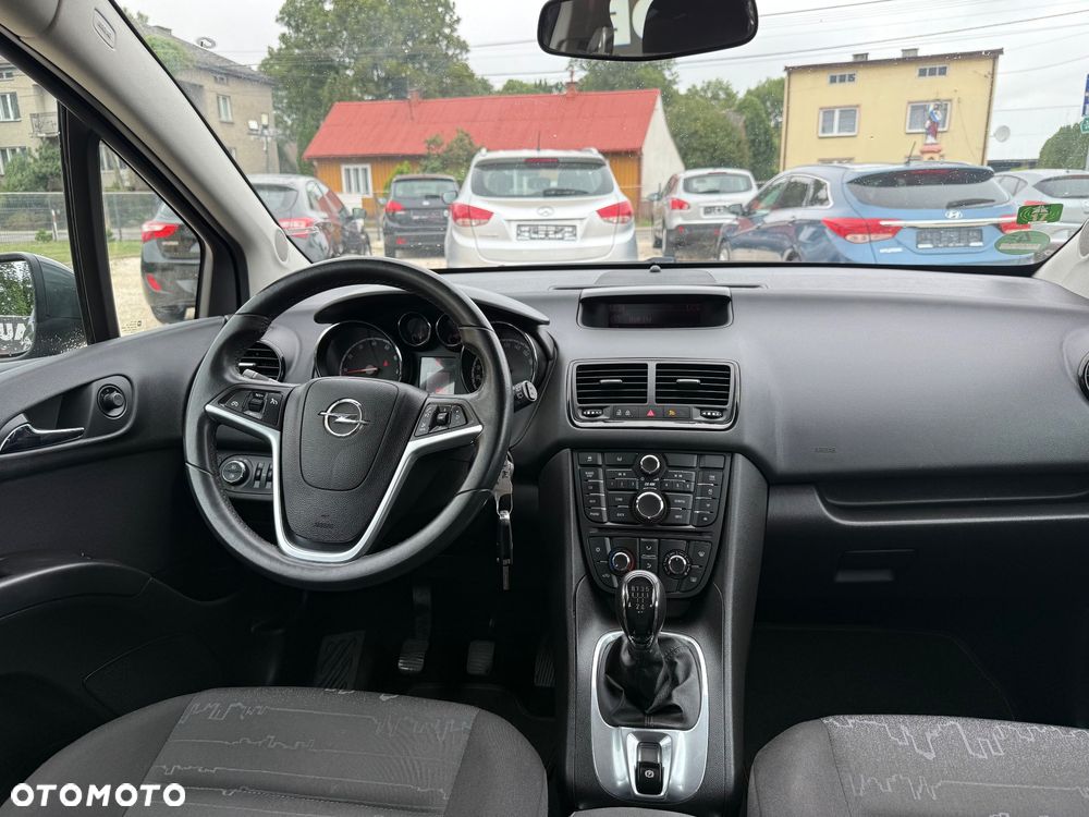 Opel Meriva 1.4 T Essentia S&S - 10