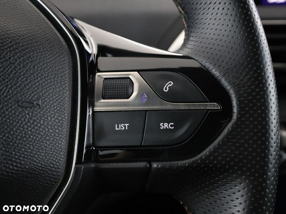 Peugeot 3008 2.0 BlueHDi Allure - 32