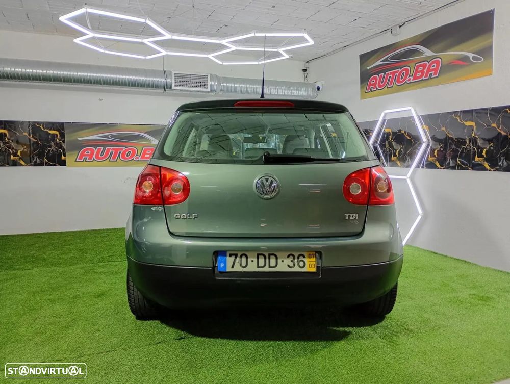 VW Golf - 39