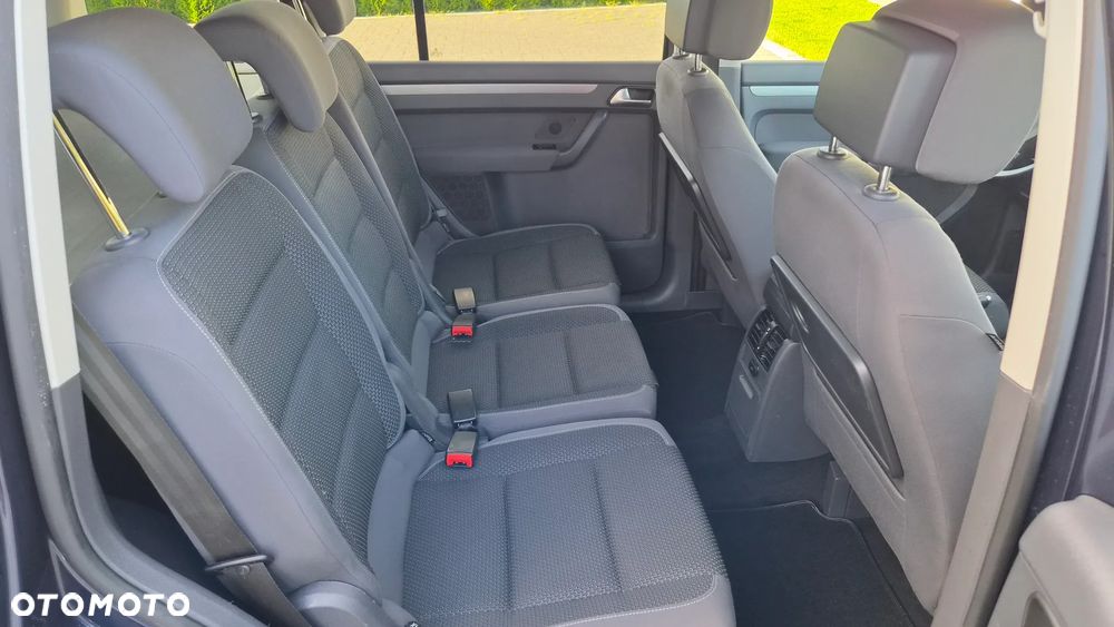 Volkswagen Touran 1.6 TDI DPF BlueMotion Technology Comfortline - 22