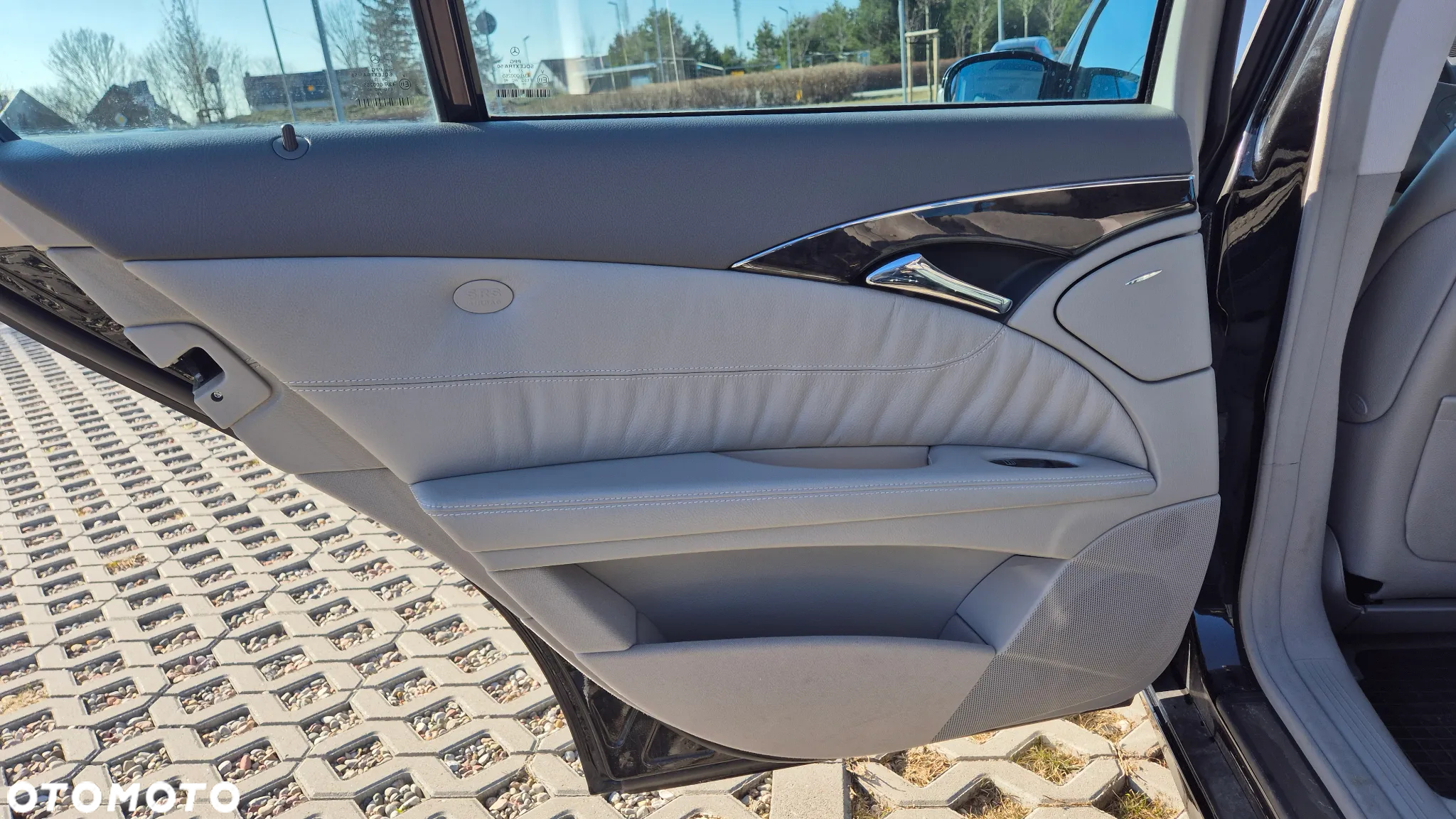 Mercedes-Benz Klasa E 200 T Kompressor Automatik Avantgarde - 11