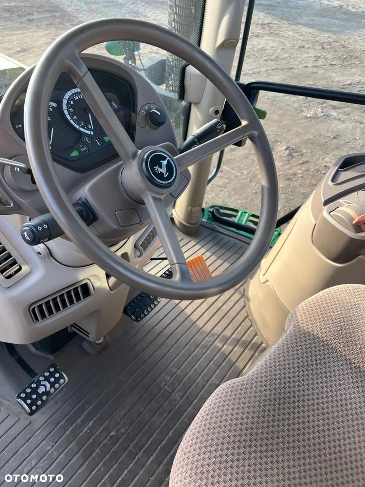 John Deere 6150R - 26