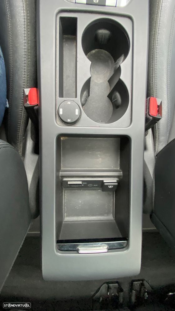 Land Rover Discovery Sport 2.0 TD4 SE - 48