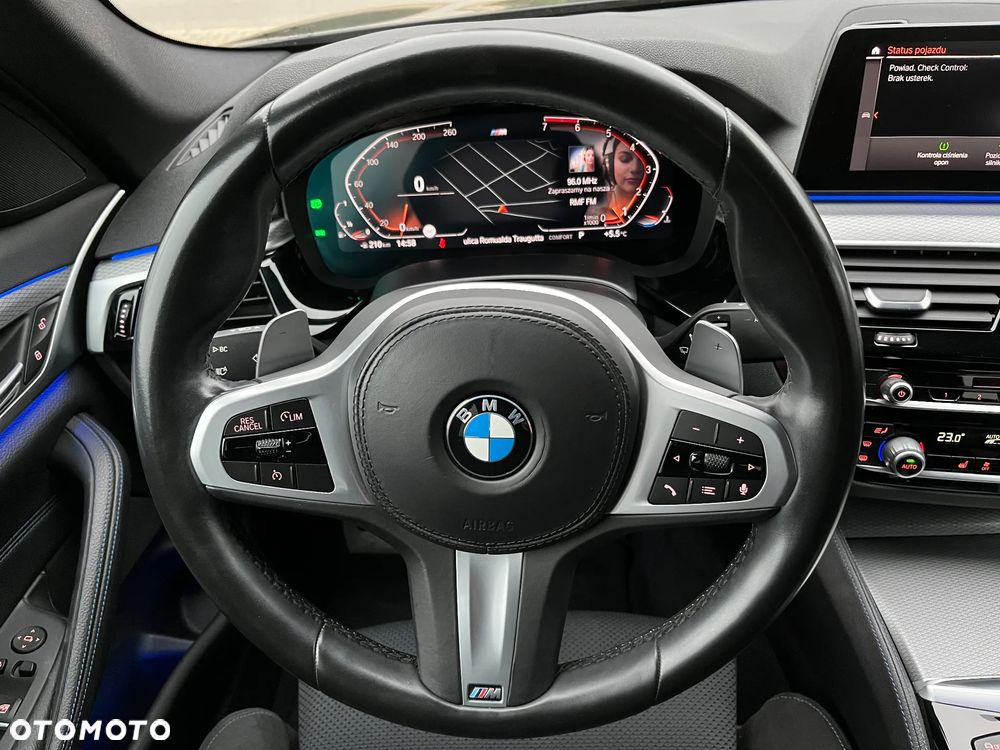 BMW Seria 5 530i GPF xDrive M Sport sport - 29
