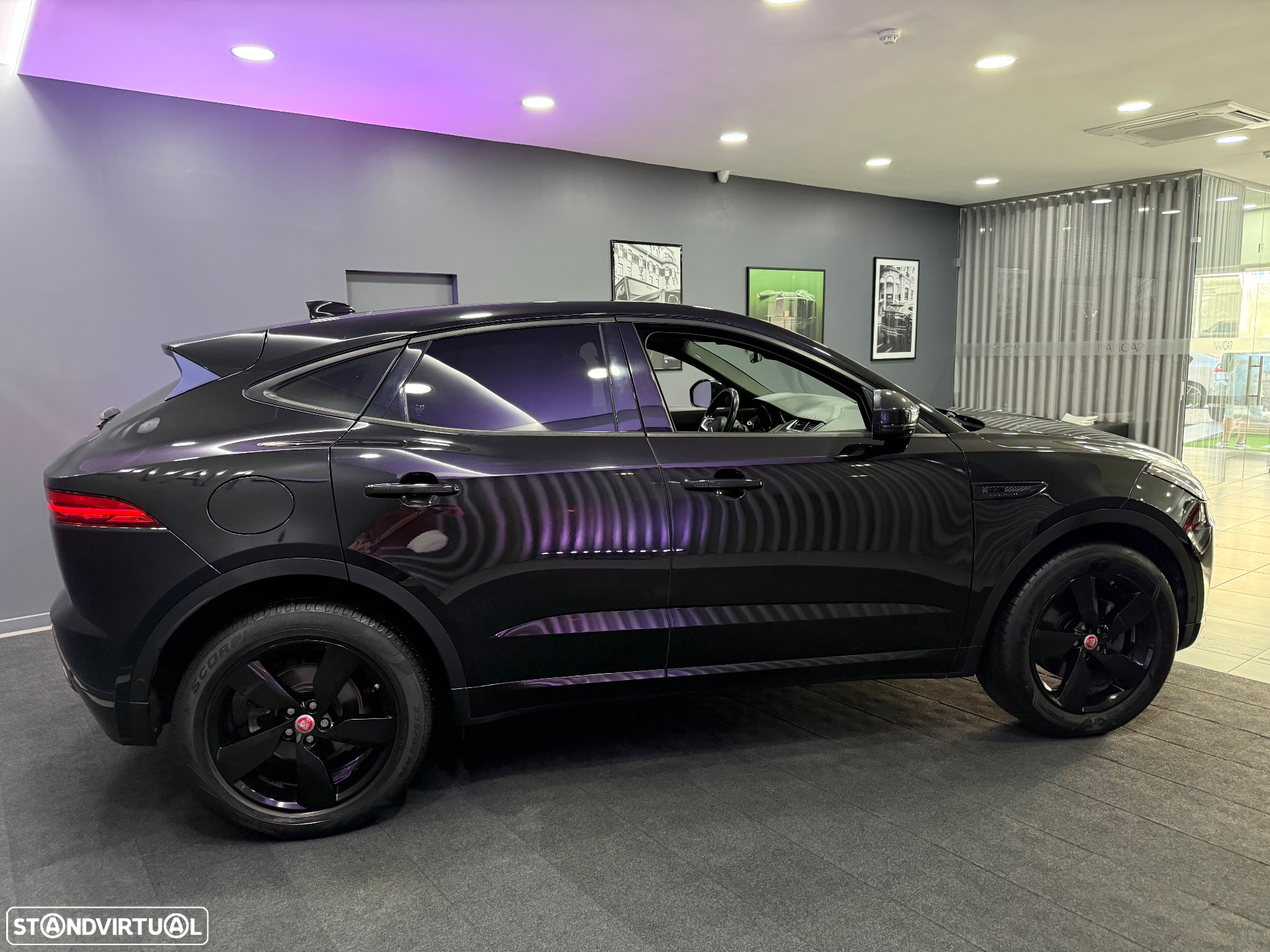 Jaguar E-Pace 2.0 i4D R-Dynamic S AWD Aut. - 14