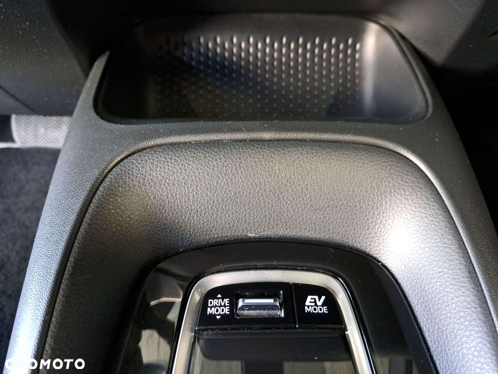 Toyota Corolla 1.8 Hybrid Comfort - 27