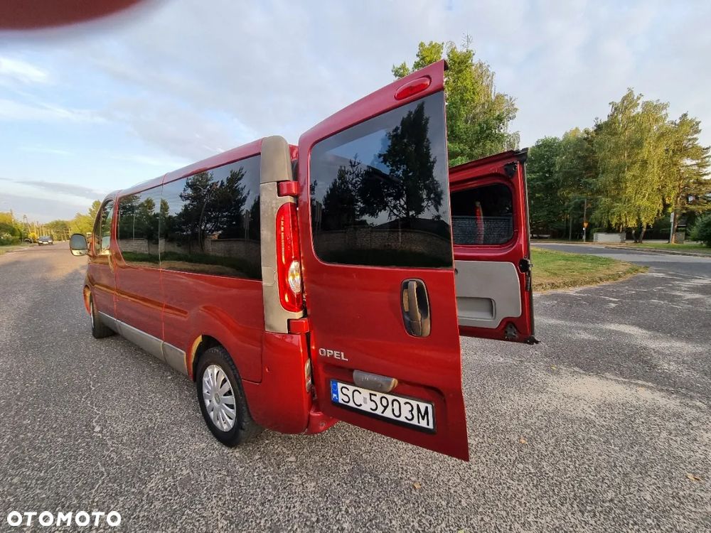 Opel Vivaro L2H1 2.9t - 15