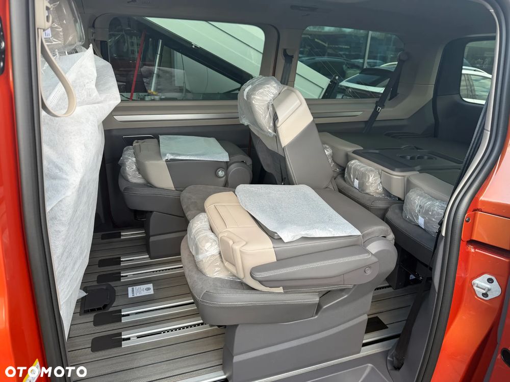 Volkswagen Multivan 2.0 TSI L2 Edition DSG - 11