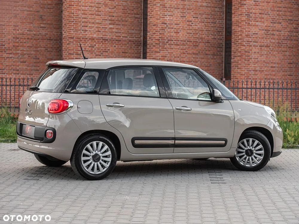 Fiat 500L 1.4 T-Jet 16V Lounge - 4
