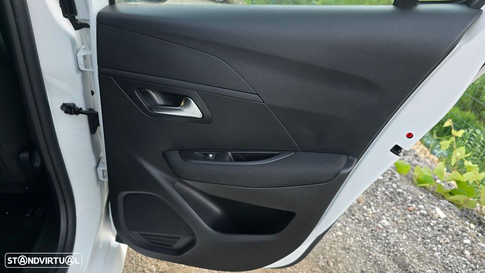 Peugeot 208 1.2 PureTech Active - 48