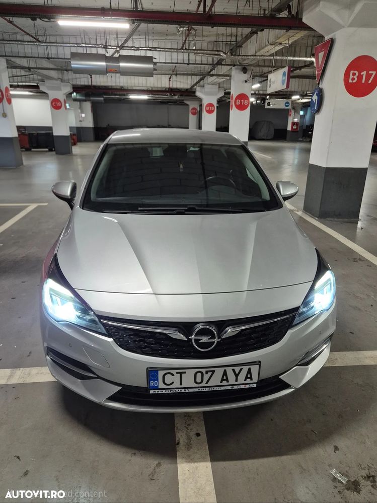Opel Astra 1.2L Turbo Start/Stop Edition - 4