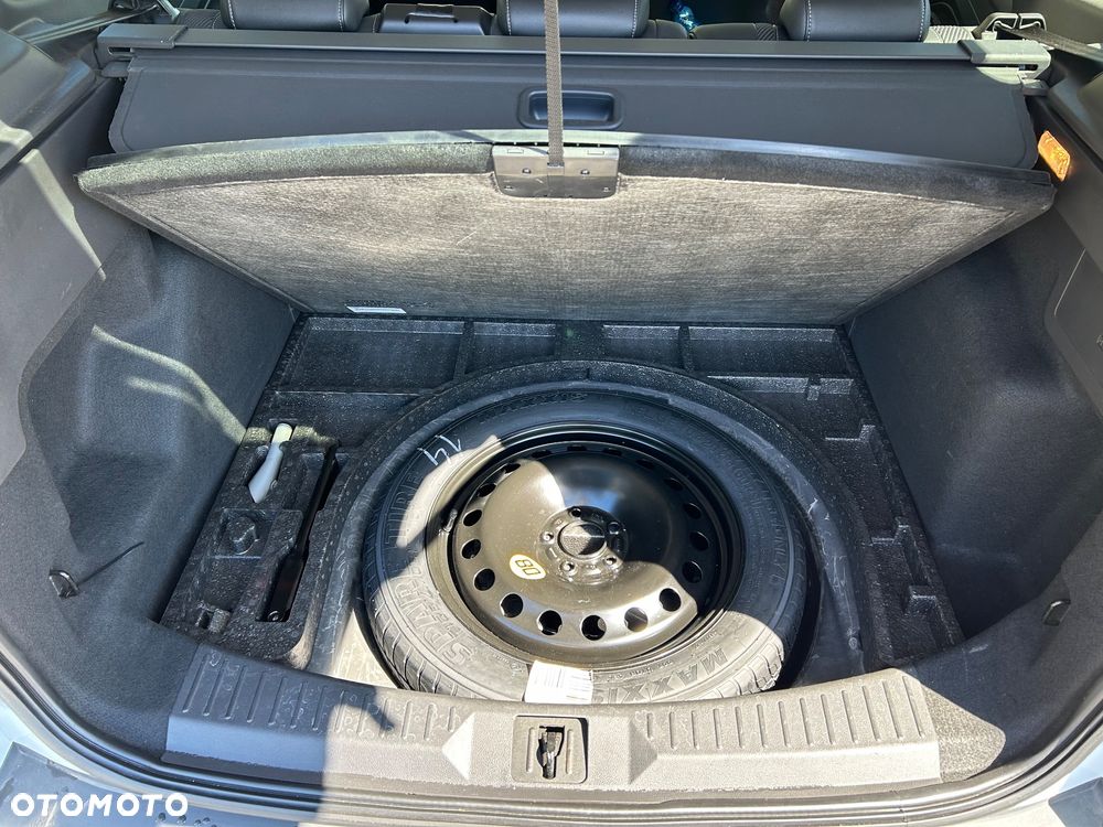 Ford Kuga - 28
