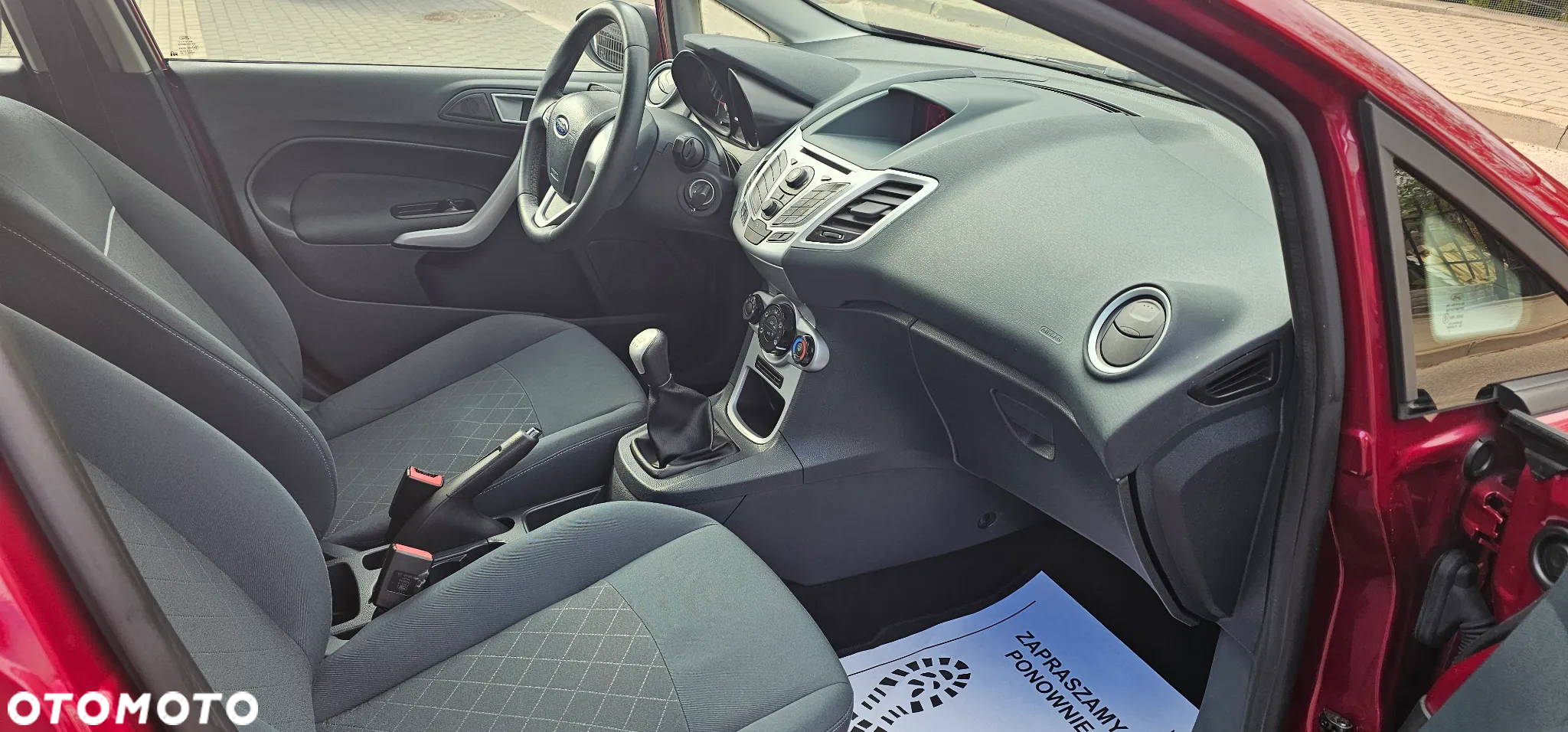 Ford Fiesta 1.25 Champions Edition - 24