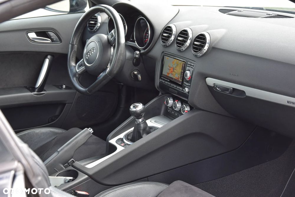 Audi TT Coupé - 32