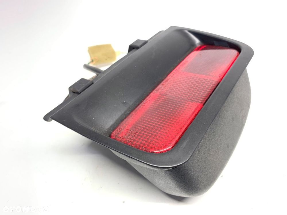 LAMPKA STOP  DAIHATSU SIRION (M1) 1998 - 2005 1.0 i (M100) 43 kW [58 KM] benzyna 2000 - 2005 - 2