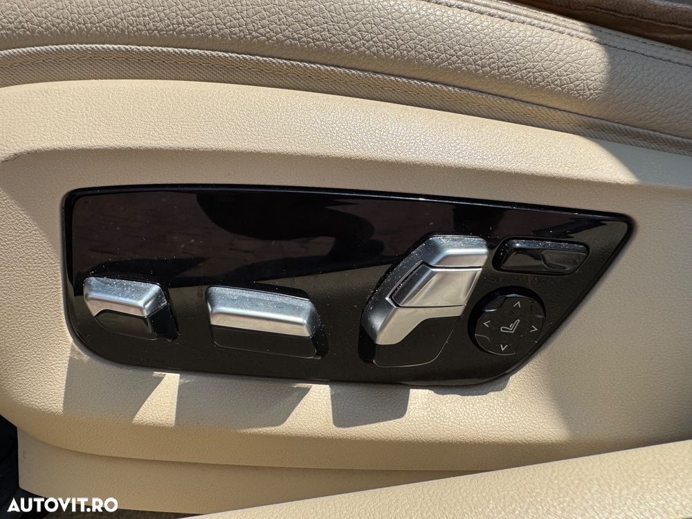 BMW Seria 5 520i AT - 14