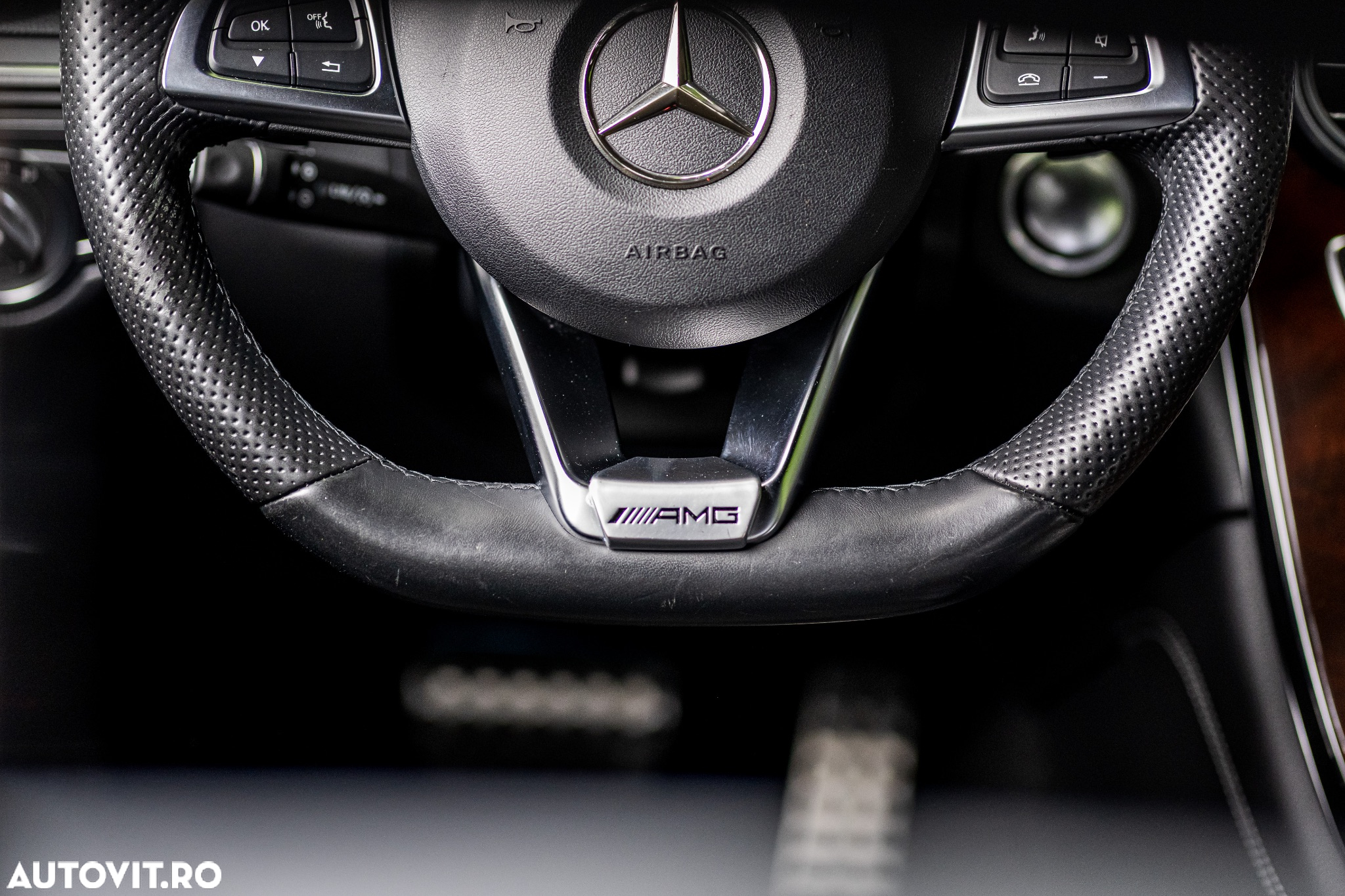 Mercedes-Benz GLC 350 d 4Matic 9G-TRONIC AMG Line - 40