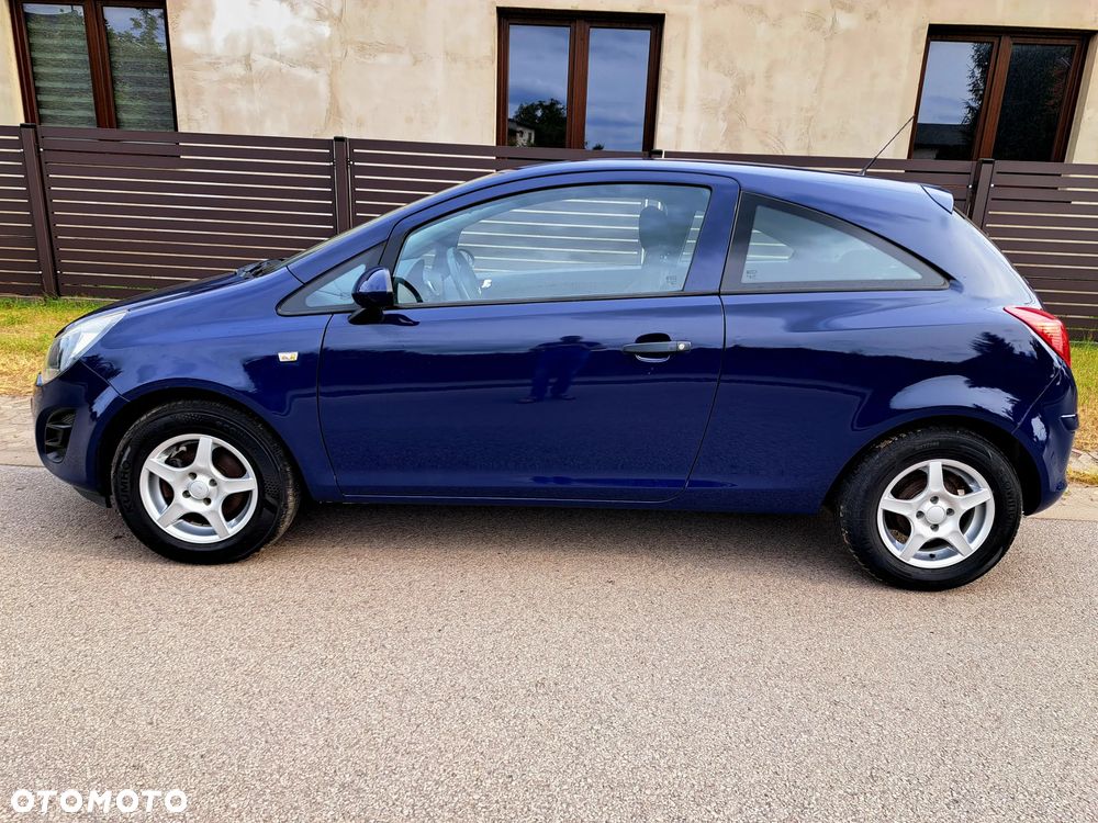 Opel Corsa 1.2 16V Edition / Active - 2
