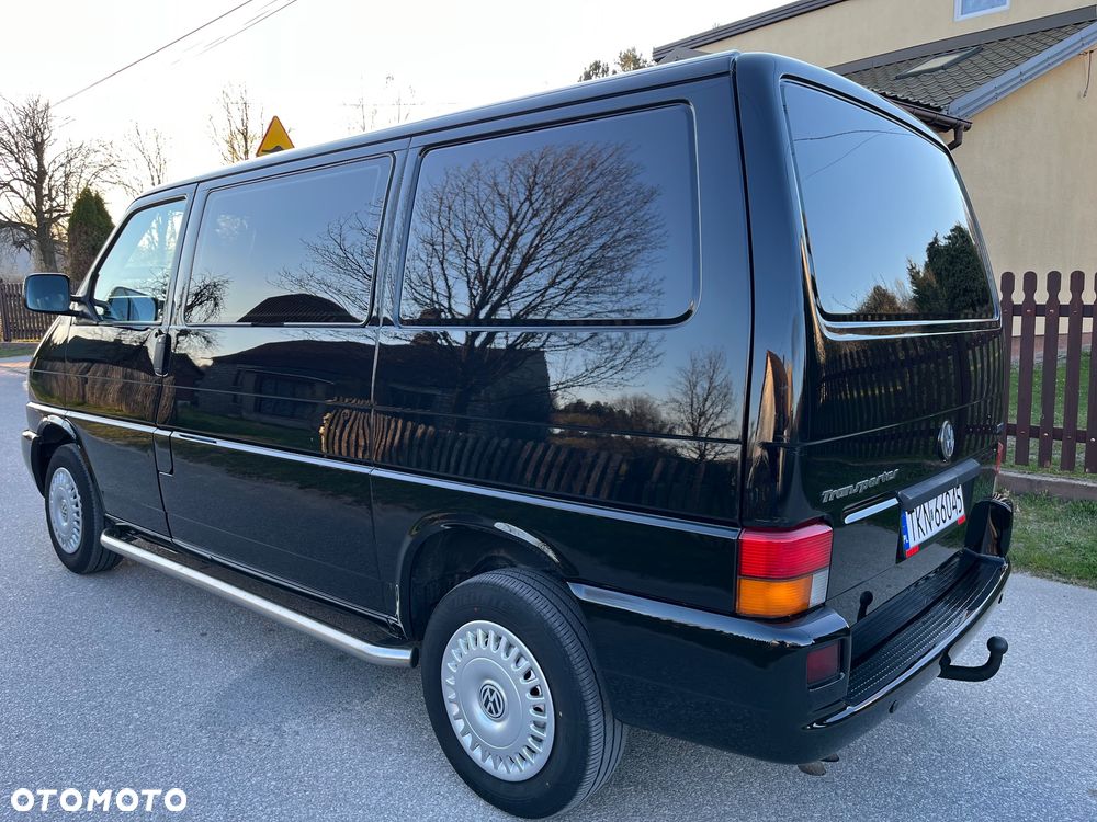 Volkswagen Transporter - 22