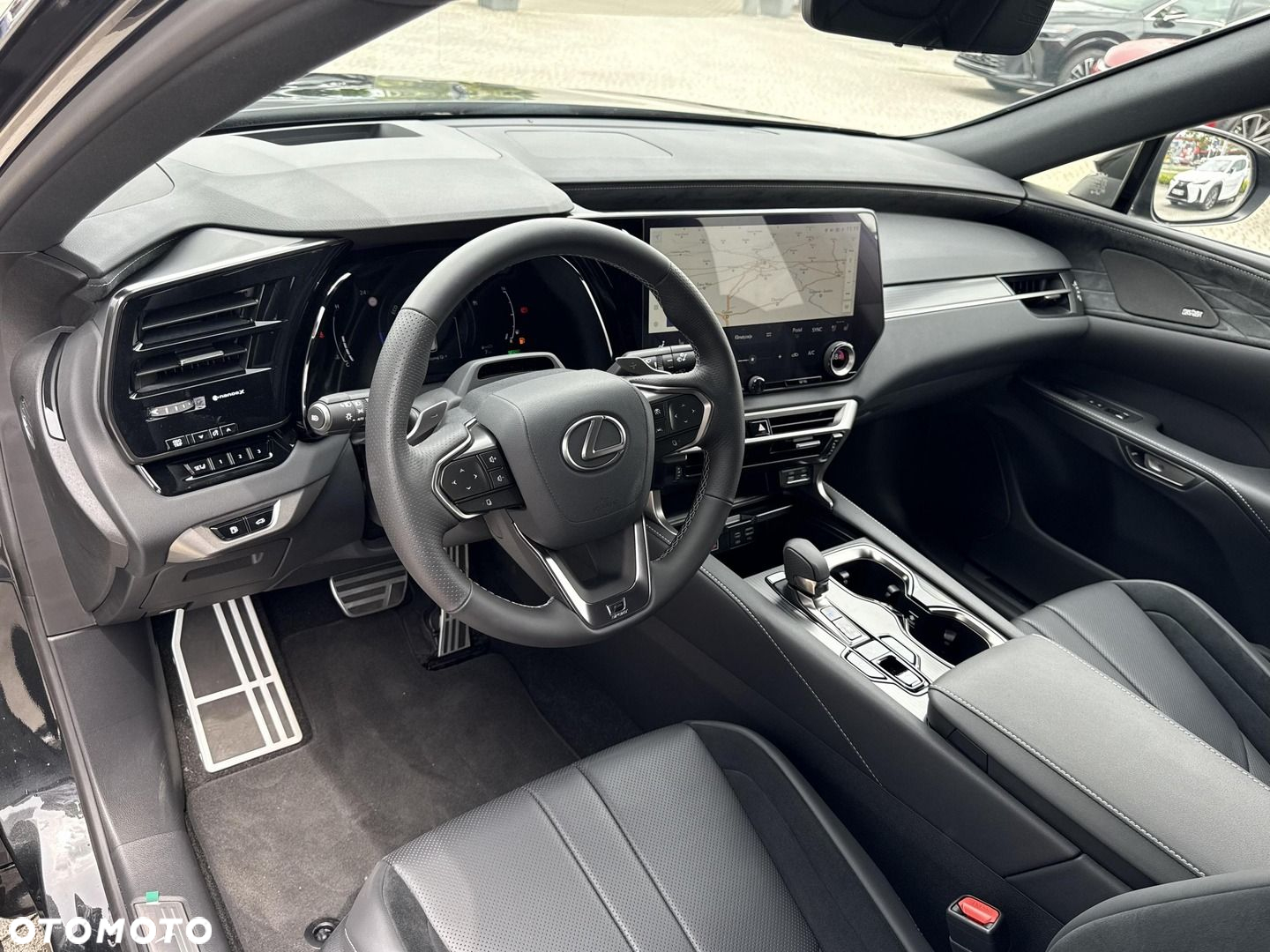Lexus RX - 9