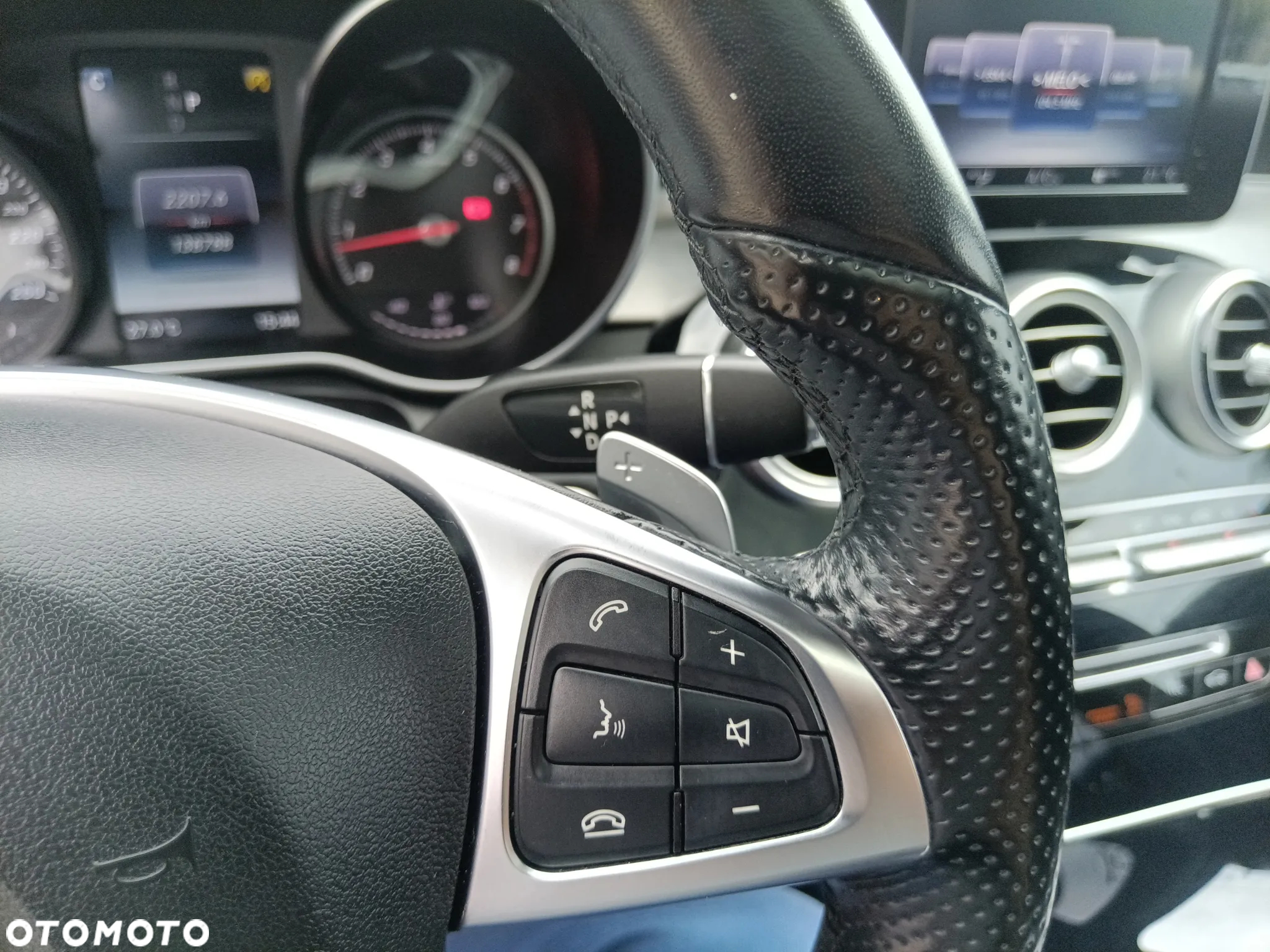 Mercedes-Benz Klasa C 200 4-Matic 9G-TRONIC - 33