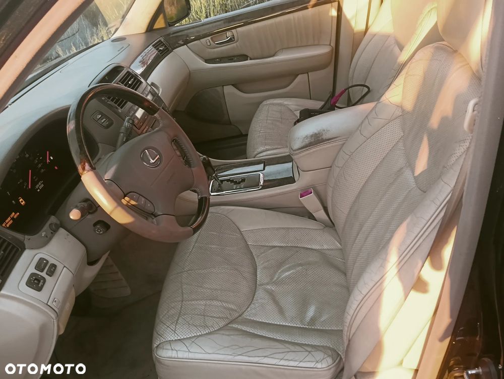 Lexus LS Standard - 15