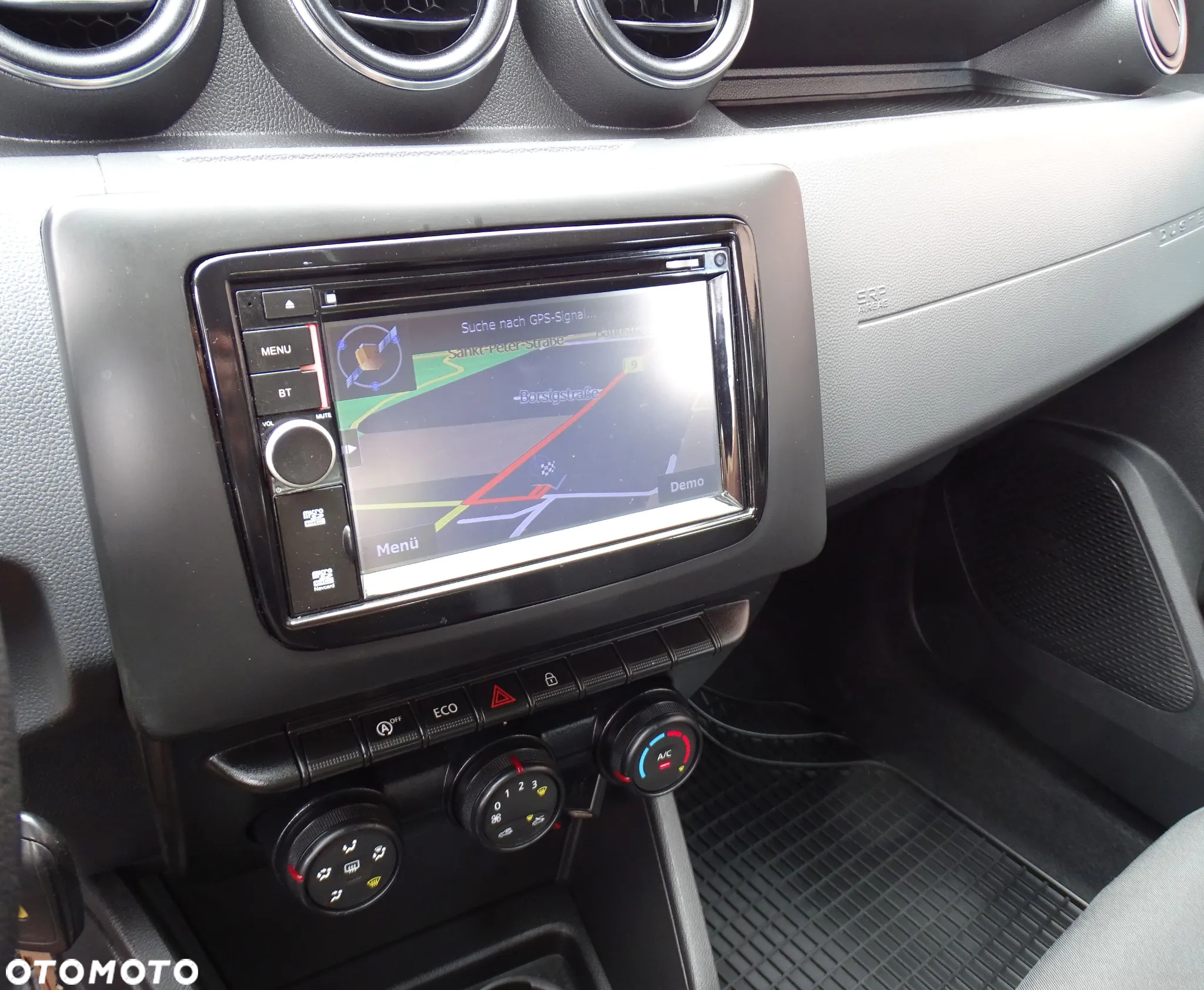 Dacia Duster 1.6 SCe Blackshadow S&S - 21