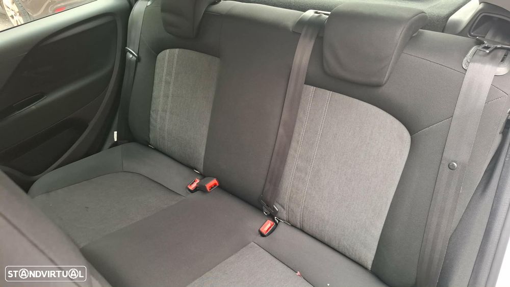 Fiat Punto 1.2 Lounge S&S - 17