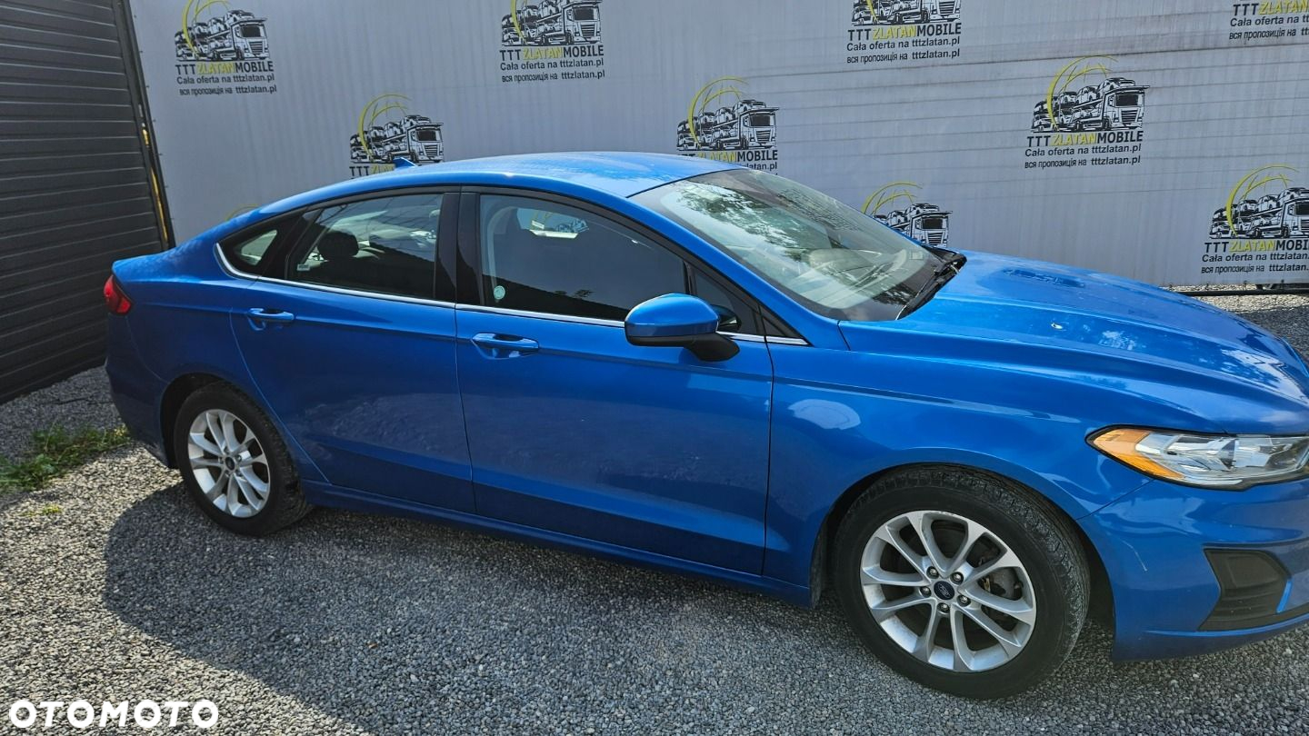 Ford Fusion - 11