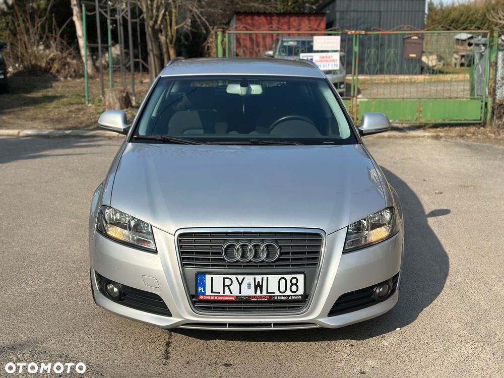 Audi A3 Sportback 1.6 TDI DPF S line Sportpaket - 12