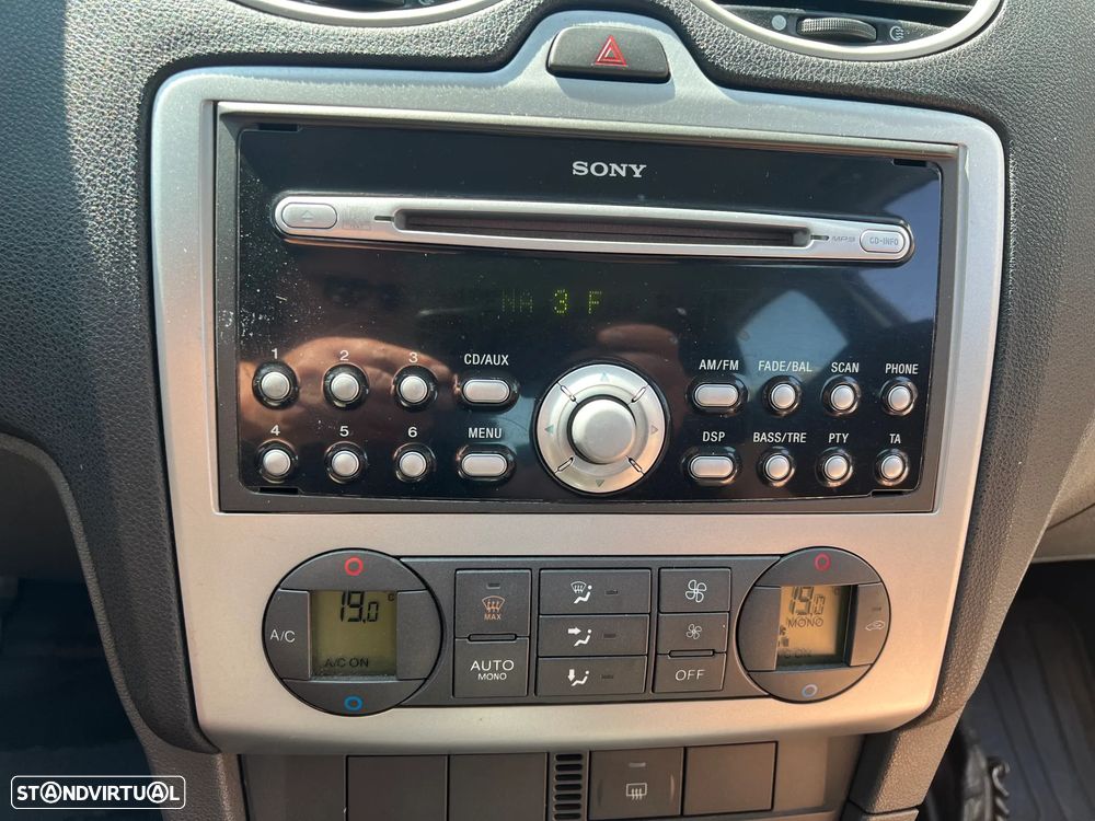 Ford Focus 1.6 TDCi Ghia - 5