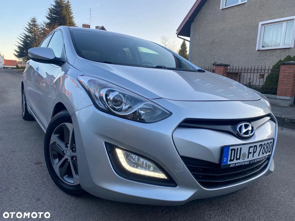 Hyundai i30 1.6 CRDI Trend - 13