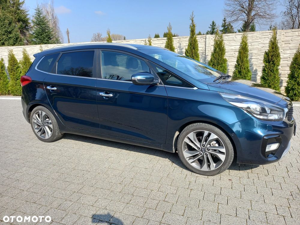 Kia Carens 1.7 CRDi XL 7os - 11