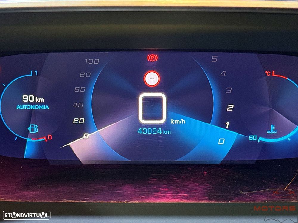 Peugeot 2008 1.2 PureTech Allure Pack - 27