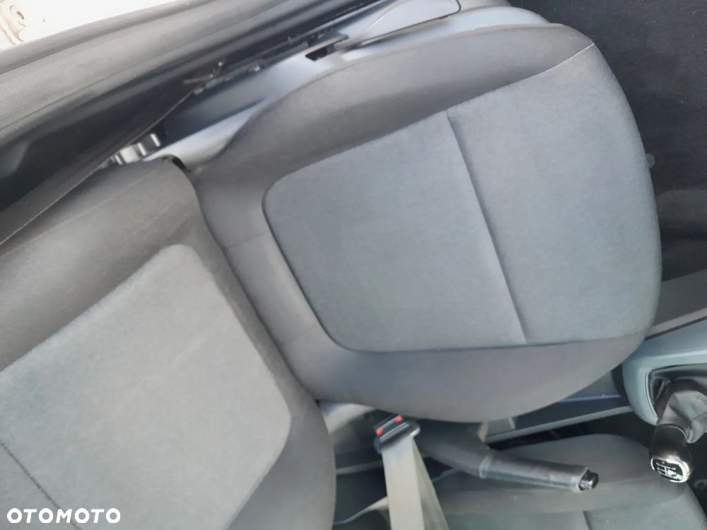 Skoda Fabia 1.0 Active - 10
