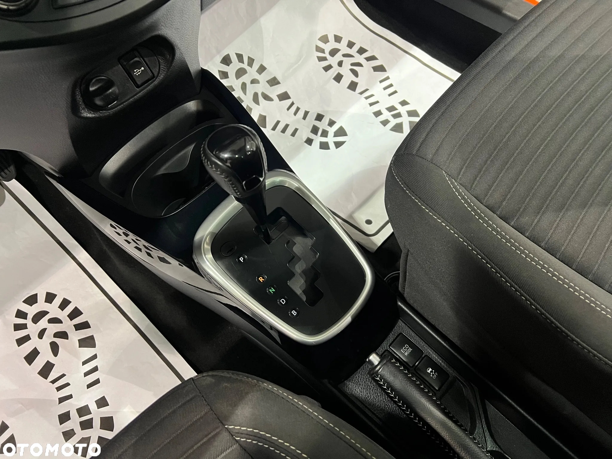 Toyota Yaris - 29