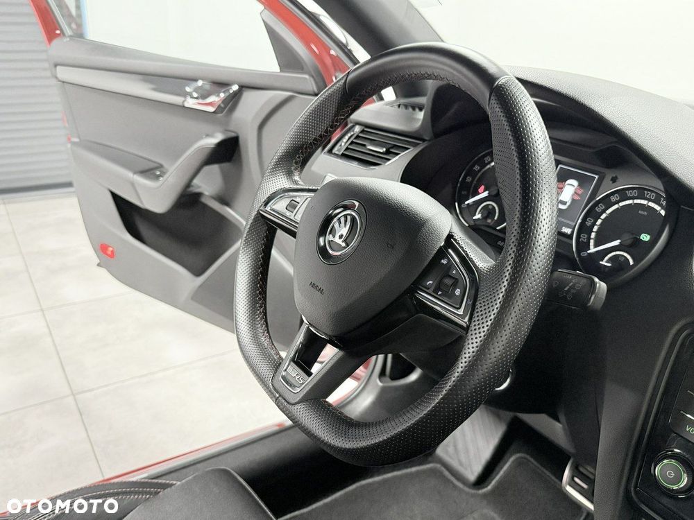 Skoda Octavia 2.0 TDI RS Challenge DSG - 28