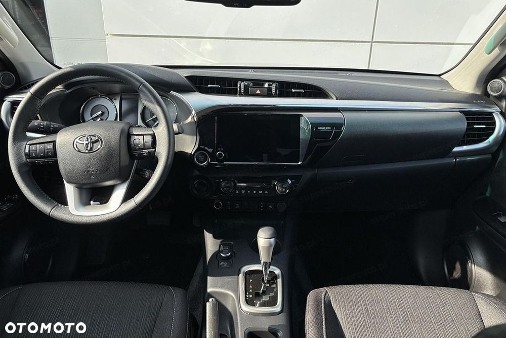 Toyota Hilux - 7