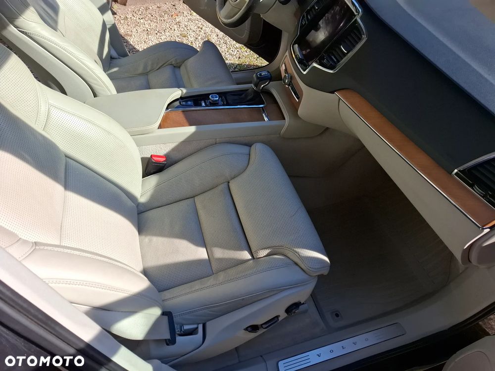 Volvo XC 90 D5 AWD Inscription 7os - 11